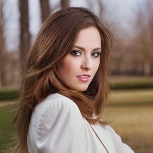 Meet your Posher, Courtney